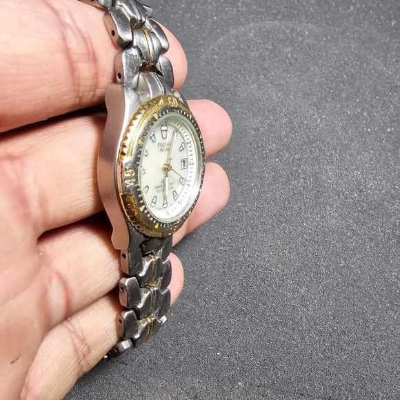 PULSAR SOLAR LADIE'S SOLAR WATCH GOlD SILVER TONE V182-0A20 FOR PARTS OR REPAIR - Picture 5 of 7
